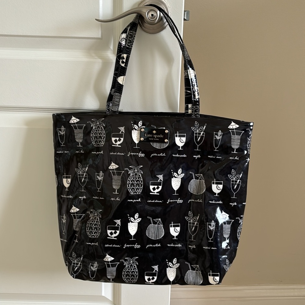 ☀️Kate Spade Rare Tote Bag with “Storybook lining”